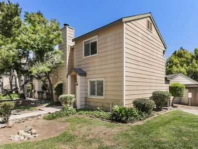 8208 Center Pkwy #18