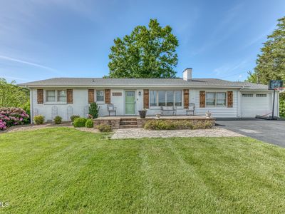 24080 Crimson Dr