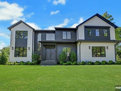 32 Highland Avenue