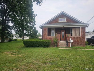 Property at 714 N Jefferson St, Mascoutah, IL