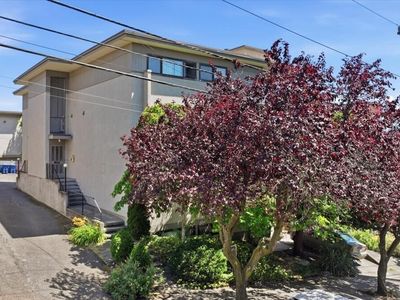 914 6th Avenue N #201