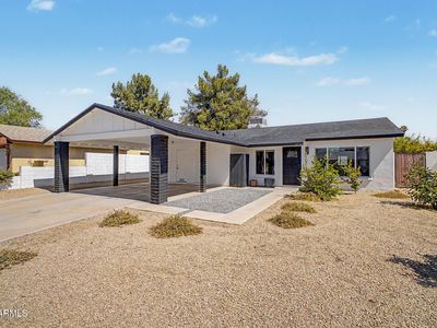2738 E WINDROSE Drive