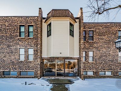 2218 Country Club Dr APT 13