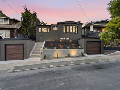 957 Neilson St
