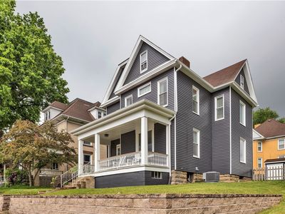 621 Cedar St