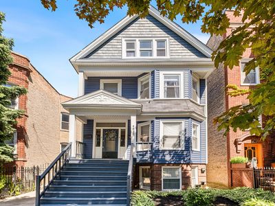 4535 N Spaulding Ave