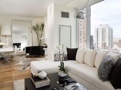 250 E 53rd St APT 2903