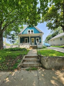 704 Clinton St