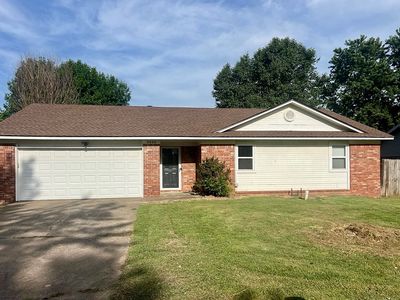 9030 Bryn Mawr Cir