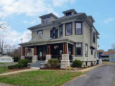 38 Center St