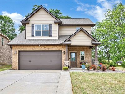1421 Clearwater Dr NE