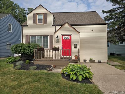 233 Rosedale Blvd