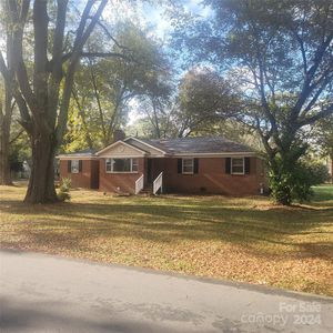 5201 Allen Rd E