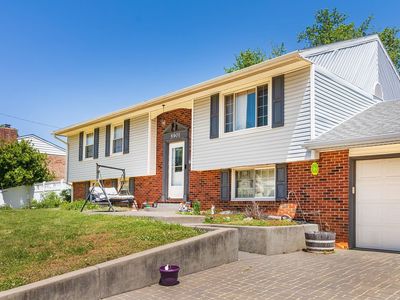 5901 Foxboro Ln