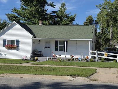 301 Madsen St