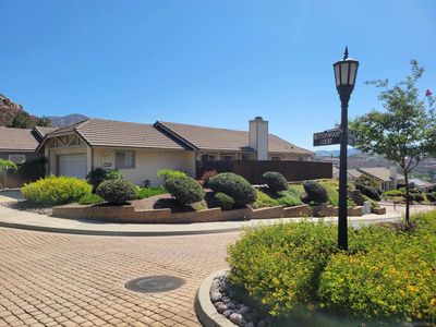 1285 Brettonwood Ct