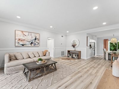 233 Lake Terrace