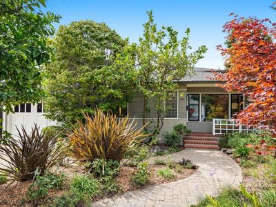 1037 Del Norte Ave