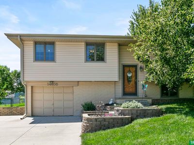 Property at 14105 Lisa St, Omaha, NE
