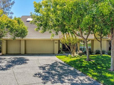 11380 Huntington Village Ln