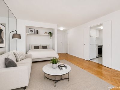 106 Central Park S APT 17O