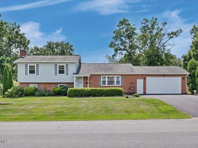 109 Oakwood Drive