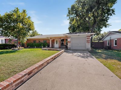 2520 Hillsboro Ave