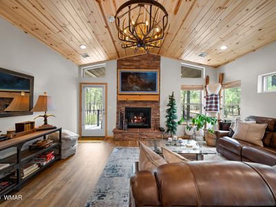 3050 W Black Oak Loop