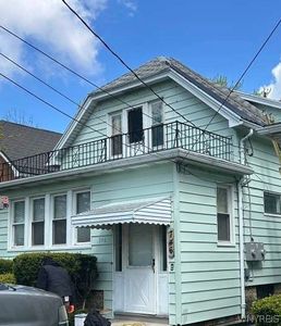 746 Lasalle Ave #2