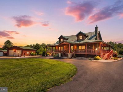 285 Orchard Ln