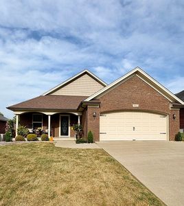 911 Silktree Cir