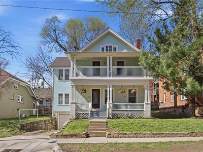 1116 W 41st Ter