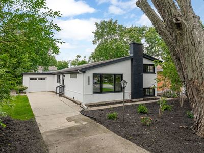 1307 Pershing Ave