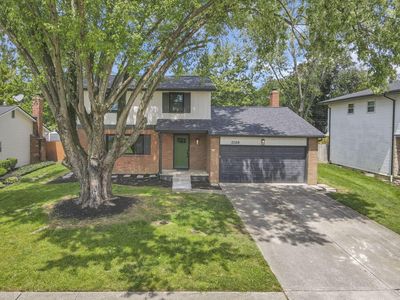 2208 Pine Knoll Ave