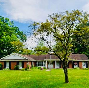 3086 Springbrook Dr
