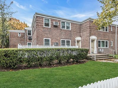 224-01 Kingsbury Ave #2