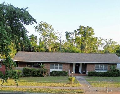 400 Lake Maggiore Blvd S