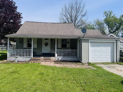 2551 Lake Shore Dr