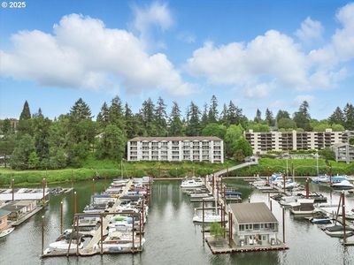 525 SE Marion St UNIT 2