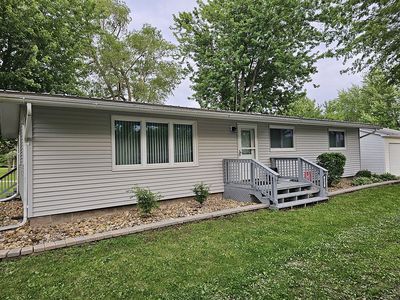 Property at 125 Lake Warren Dr, Monmouth, IL