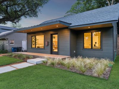 9028 Santa Clara Dr