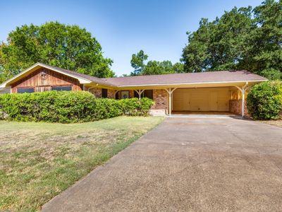 806 Loy Ln