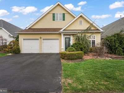 Property at 33 Coneflower Ln, West Windsor, NJ