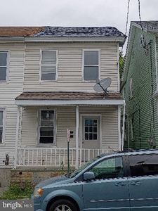 1327 Brandywine St