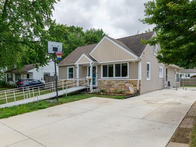 1622 Homecrest Ave