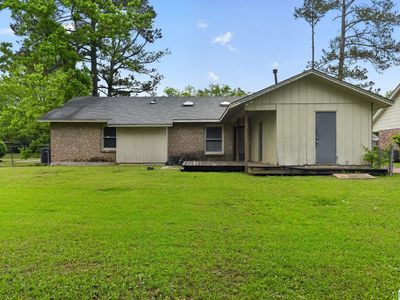3328 Cross Creek Dr