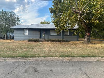 1608 W Kaufman St
