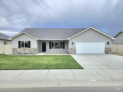 919 Gem Ave