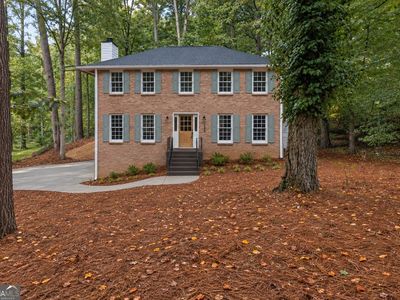120 Catharine Ln