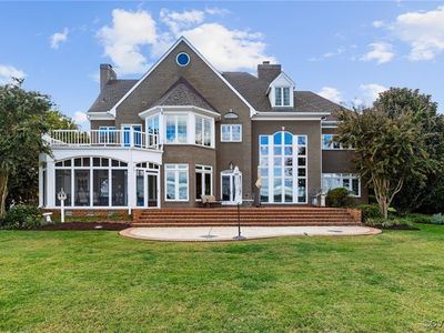 624 N Bacons Chase